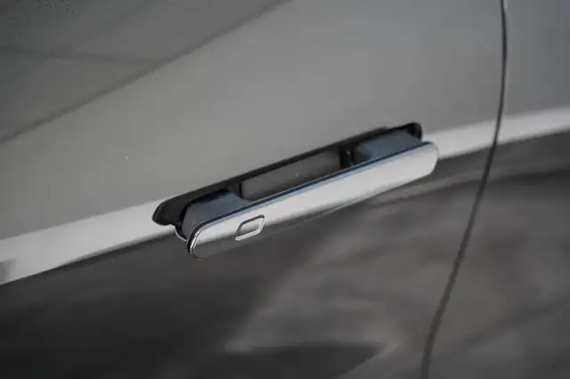 Lynk & Co 08 view 24