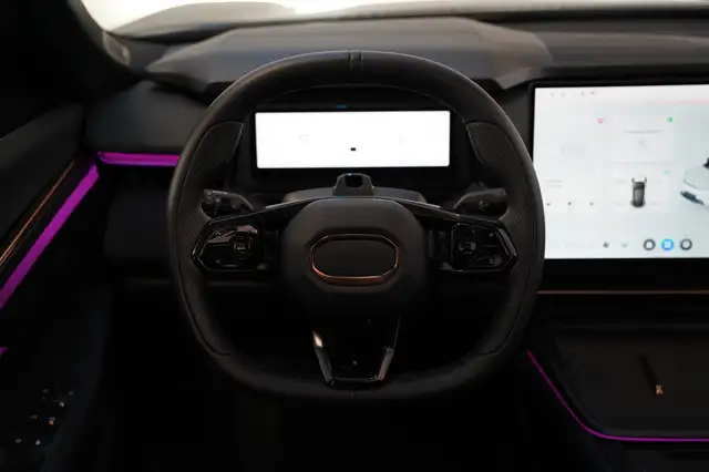 Lynk & Co 08 view 7