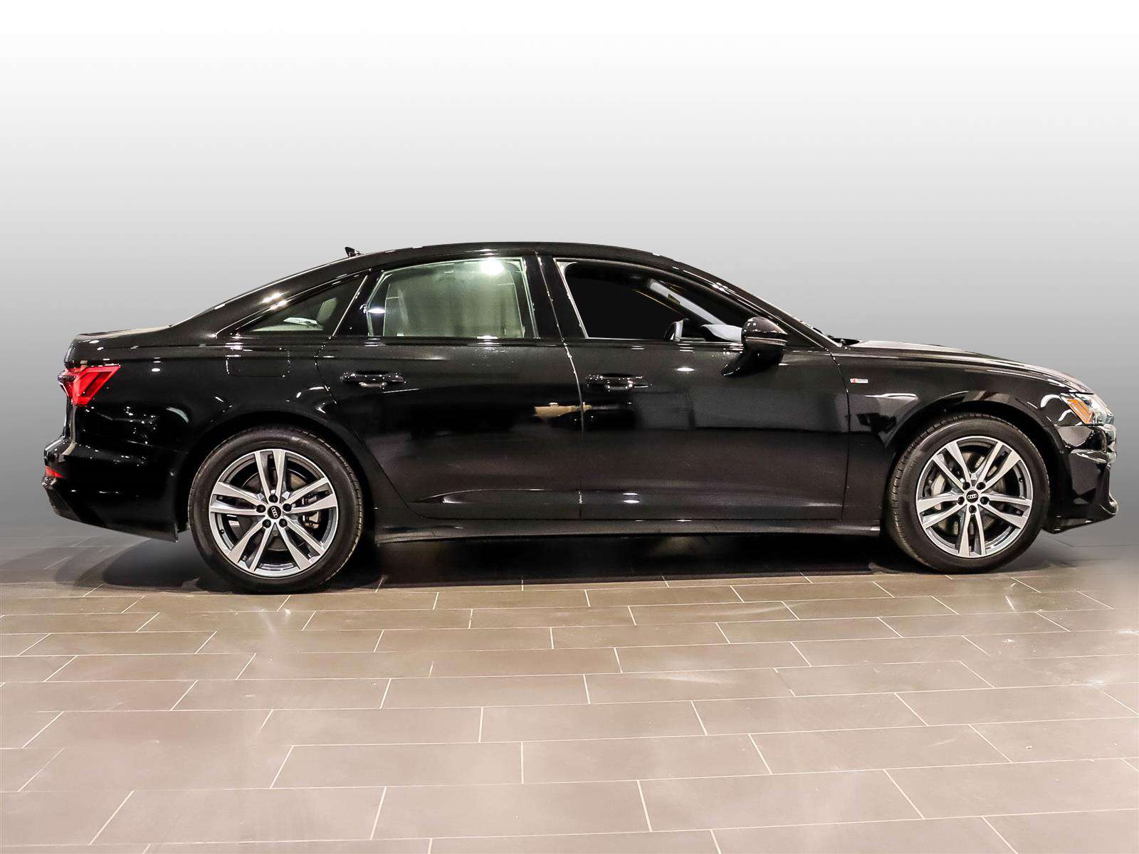 2025 Audi A6 Progressiv 55 TFSI quattro alt 4