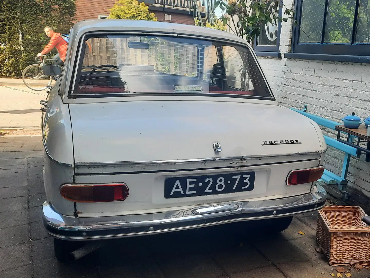 Peugeot 204 204 Sedan Weiß - 2