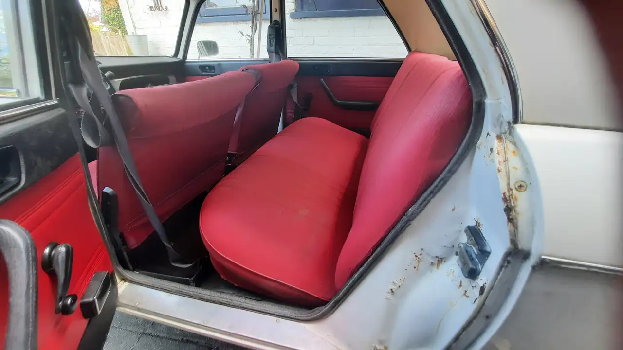 Peugeot 204 Sedan, foto 5