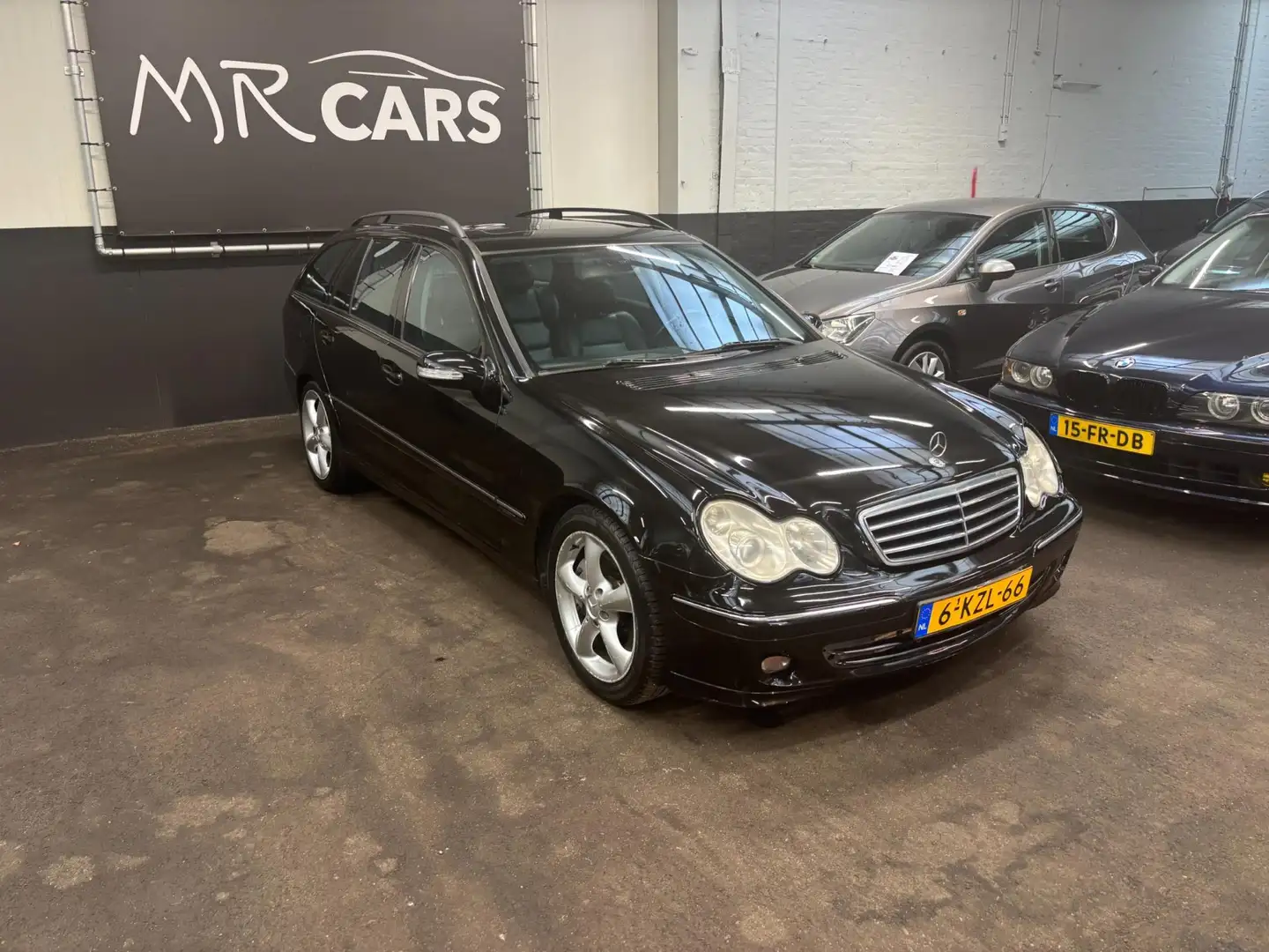 Mercedes-Benz C 270 Combi CDI Elegance leder/schuifdak/navi Zwart - 2