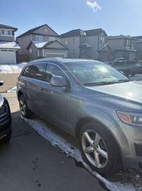 quattro 4dr 4.2L Premium