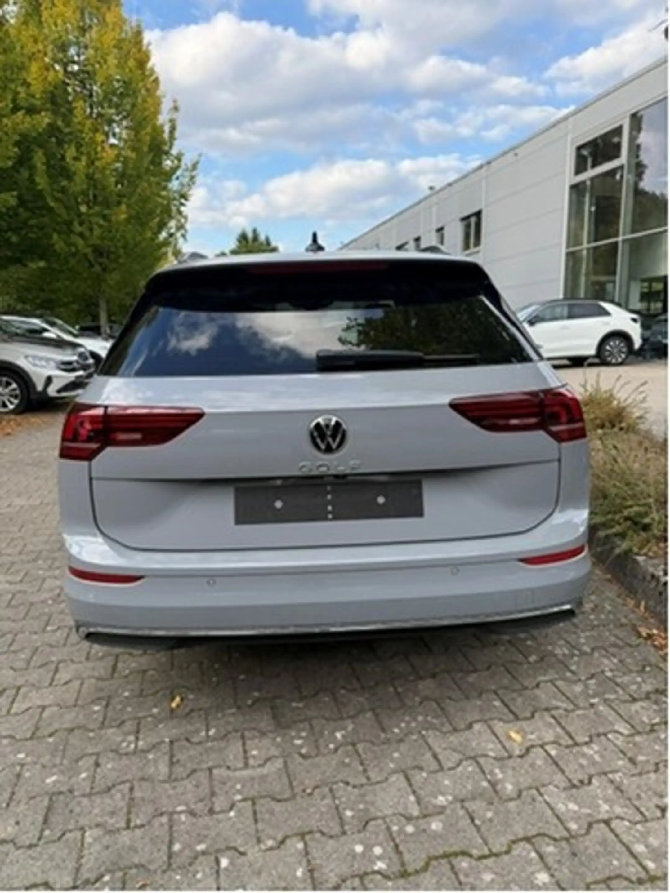 Volkswagen Golf VIII Variant 1.5TSi Energy R-Kamera Navi SideAs... — photo 3