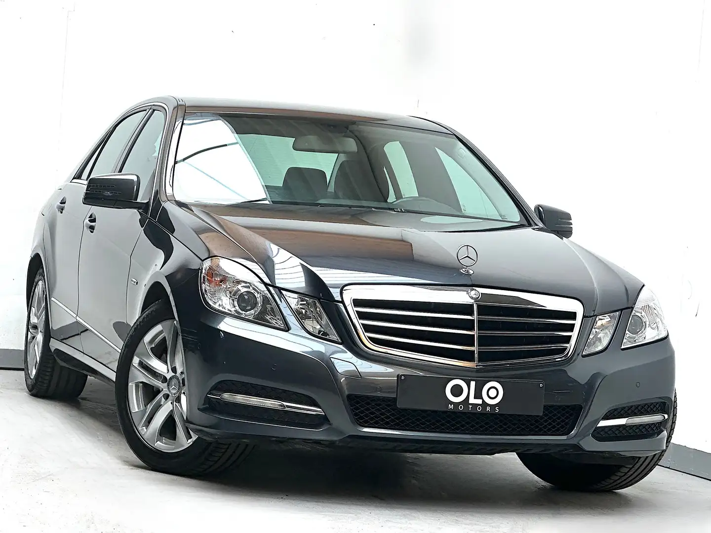 Mercedes-Benz E 200 VENDU SOLD VERKOCHT Grijs - 1