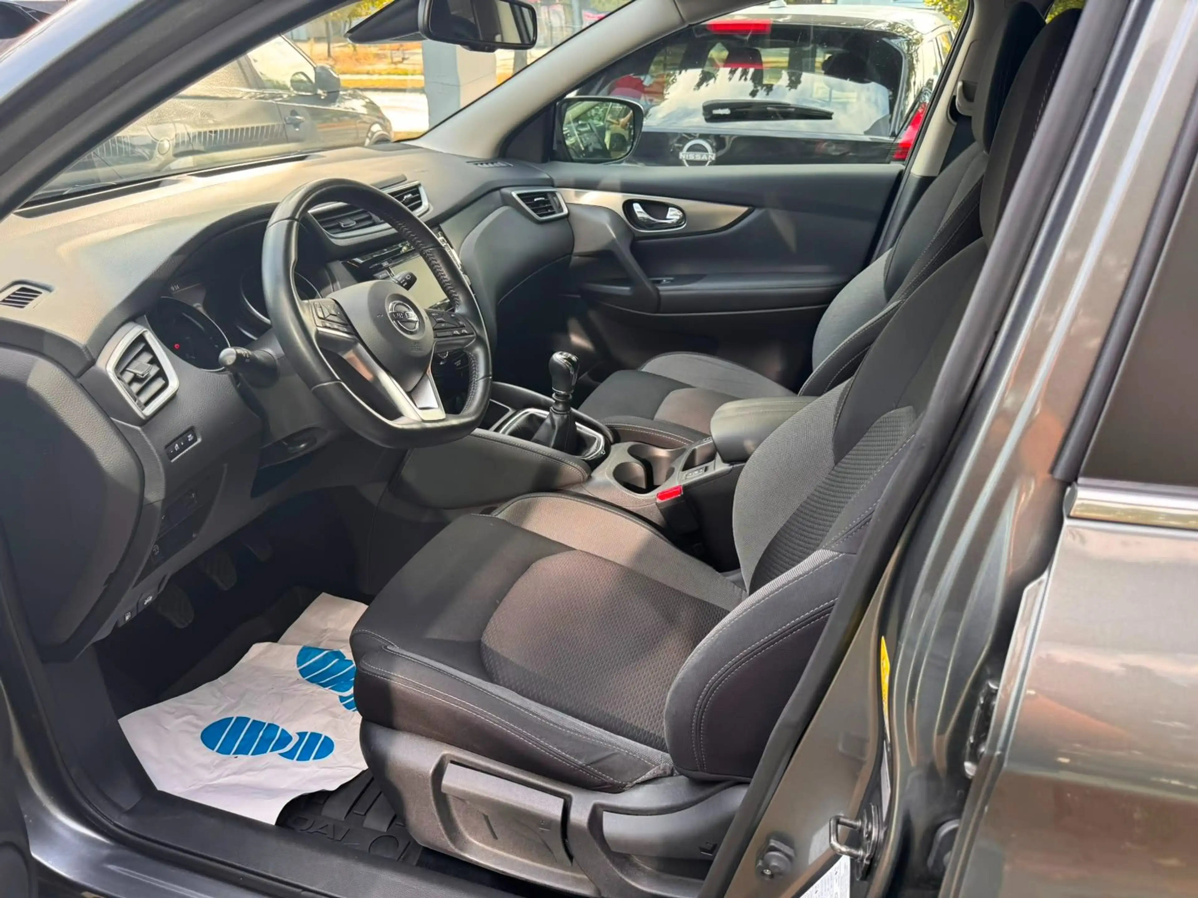 Nissan Qashqai 1.3 N-Connecta — photo 9