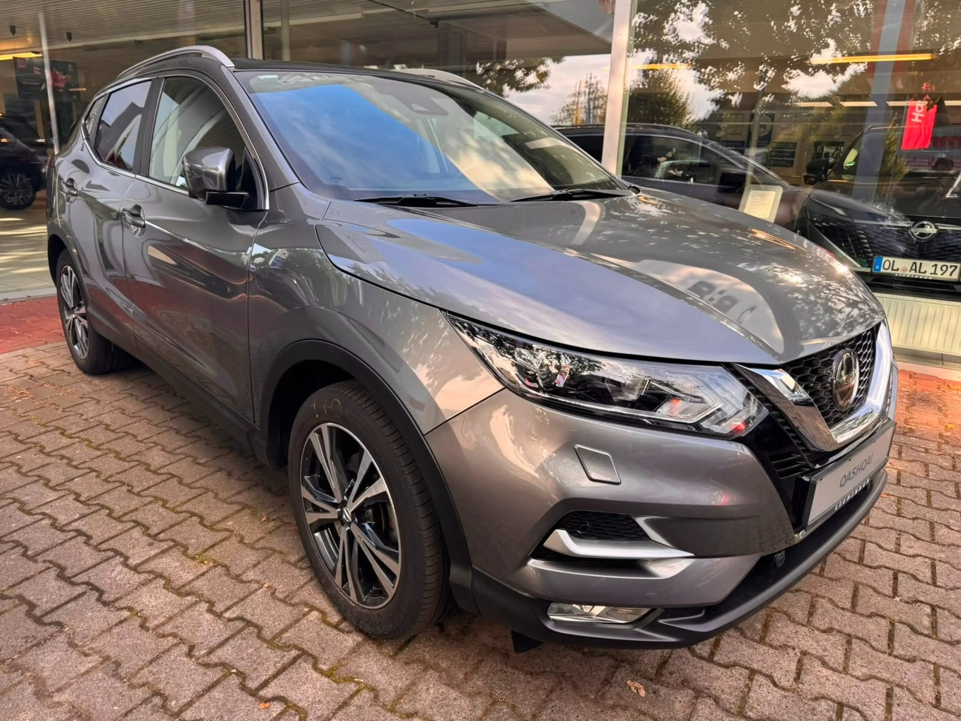 Nissan Qashqai 1.3 N-Connecta — photo 3
