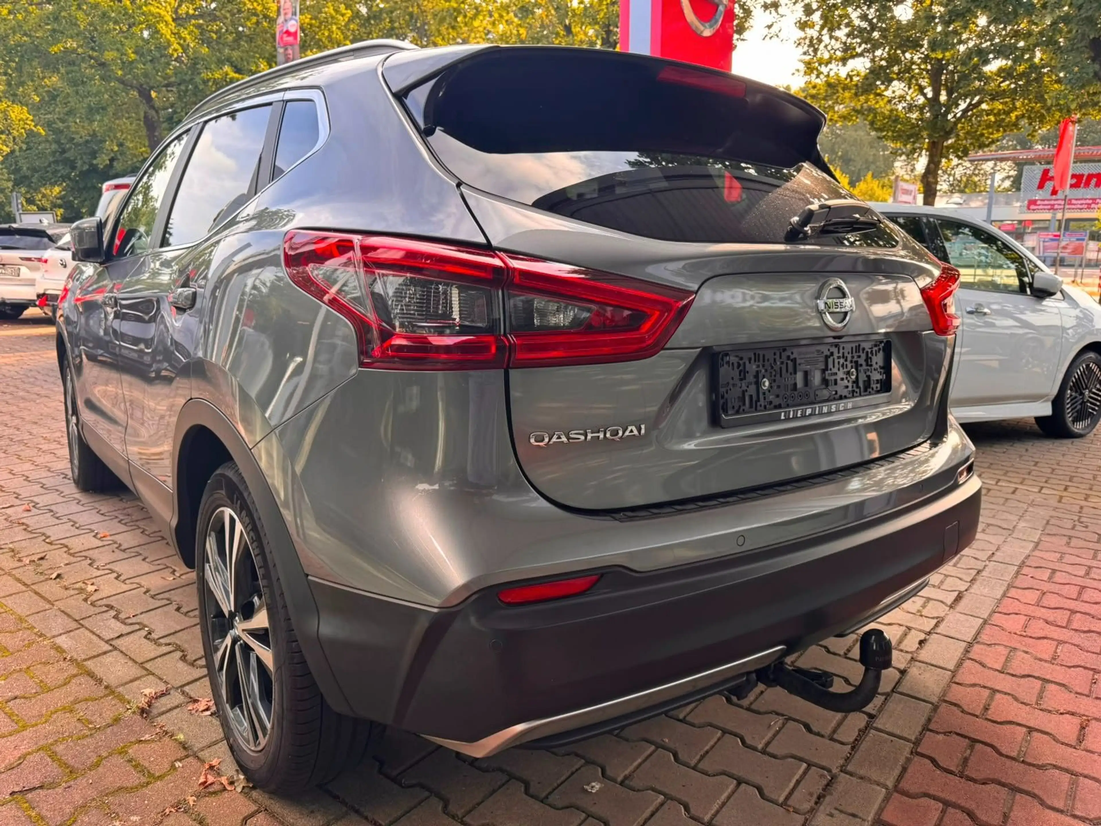 Nissan Qashqai 1.3 N-Connecta — photo 6