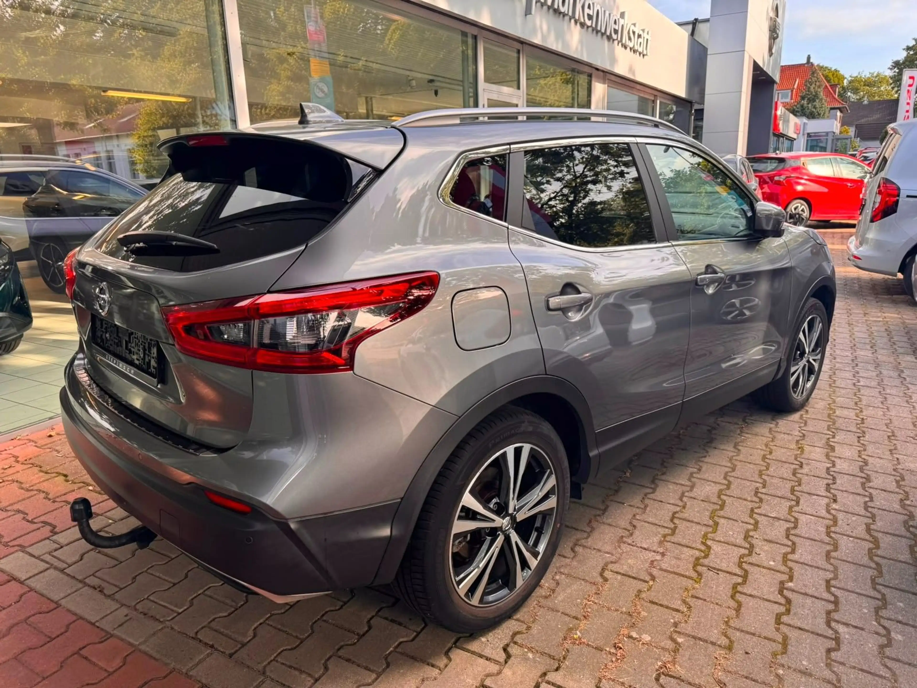 Nissan Qashqai 1.3 N-Connecta — photo 4