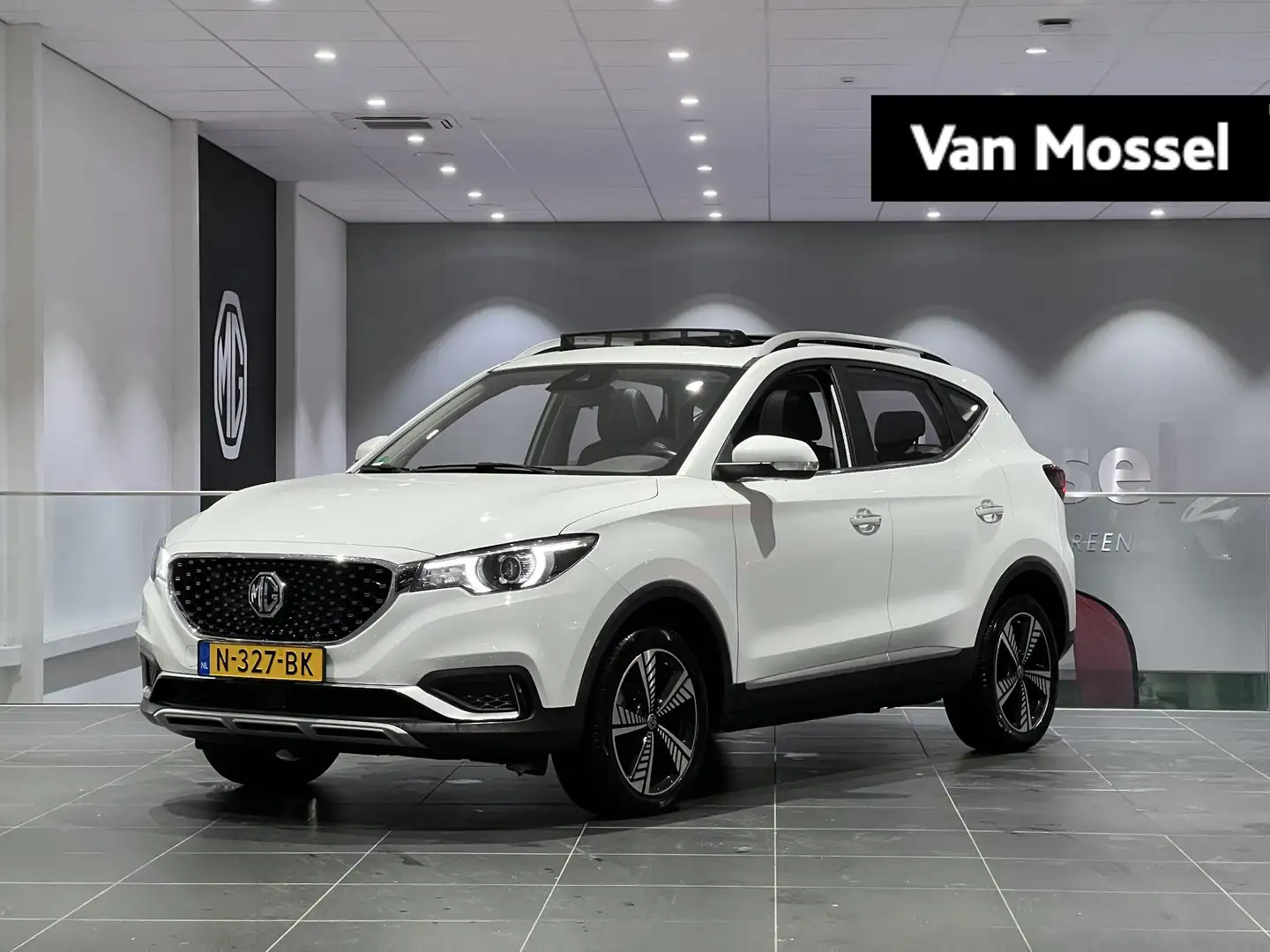 MG ZS EV Luxury 45 kWh | Leder | Navi | Panoramadak | Ap Wit - 1