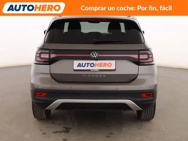 Volkswagen T-Cross view 5