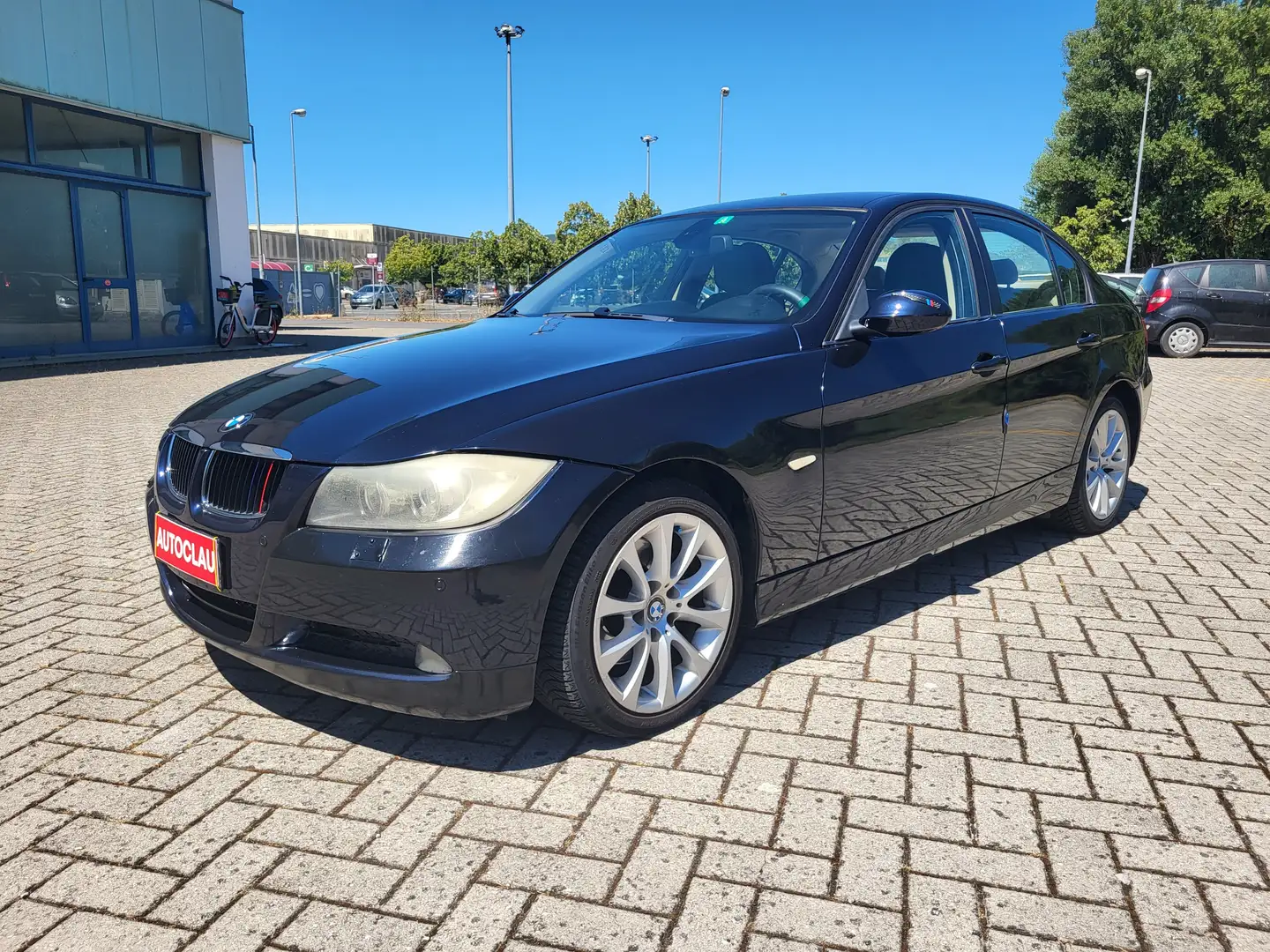 BMW 320 320d Eletta FL Nero - 1