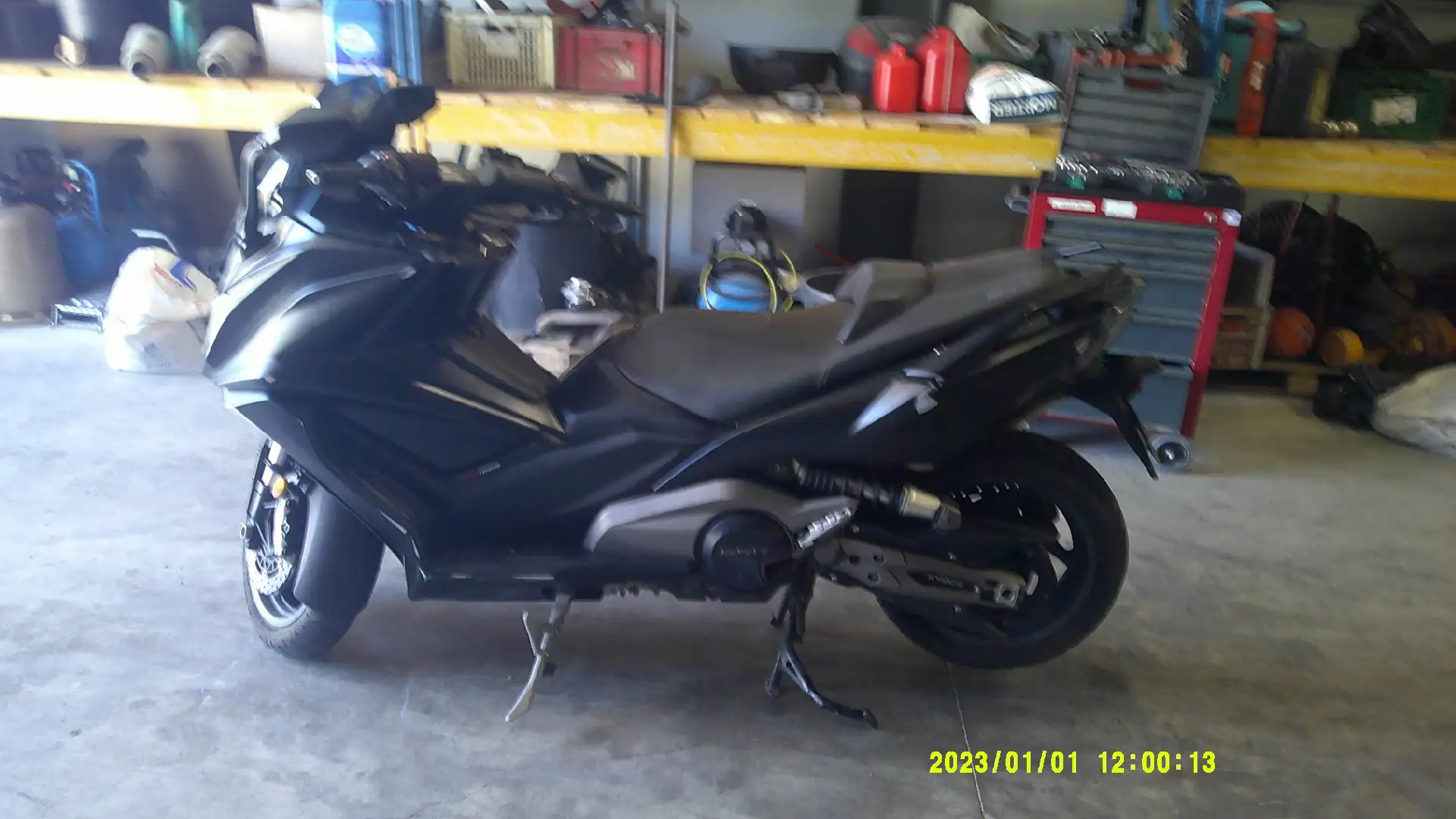 Kymco AK 550 - 1
