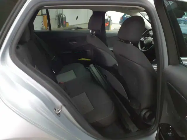 Mercedes-Benz C-Class view 14