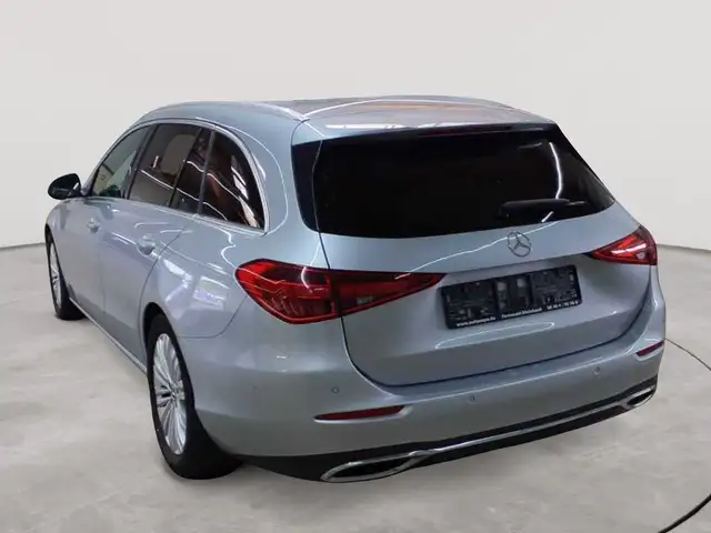 Mercedes-Benz C-Class view 5