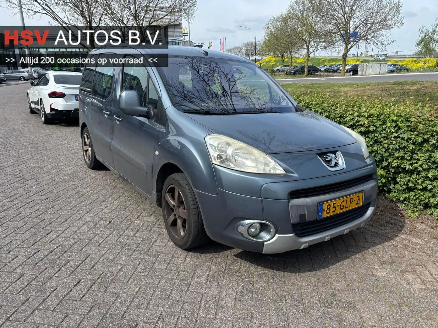 Peugeot Partner Tepee 1.6 Première 5p airco LM 4e eig org NL Gris - 1