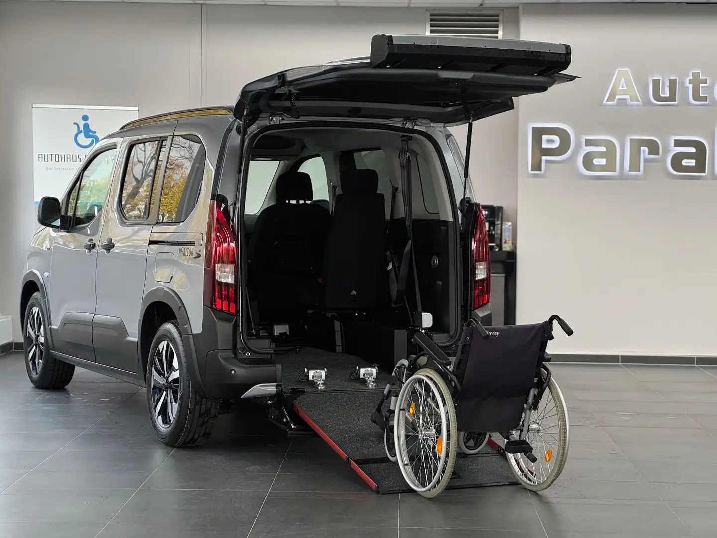 Peugeot Rifter L1 GT-Line Behindertengerecht-Rampe NEU Grau - 1