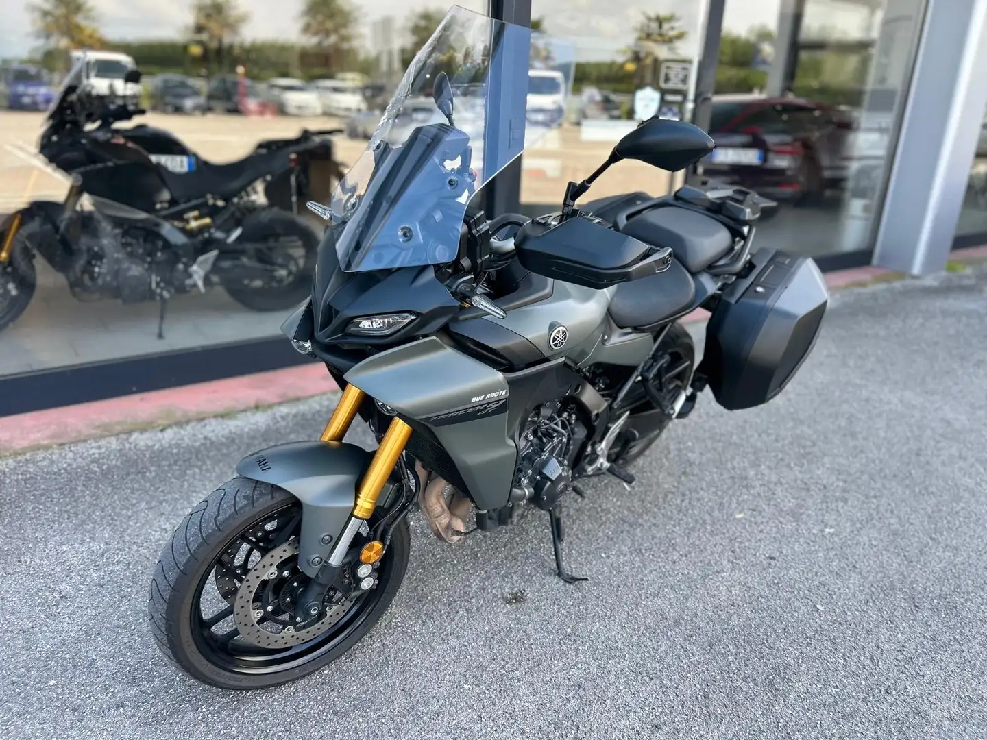 Yamaha Tracer 9 GT 119 cv UNICO PR. Grigio - 1