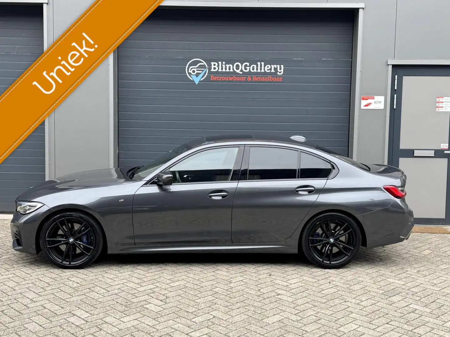 BMW 330 3-serie 330i High Executive Edition |Pano|M-Paket| Grijs - 2