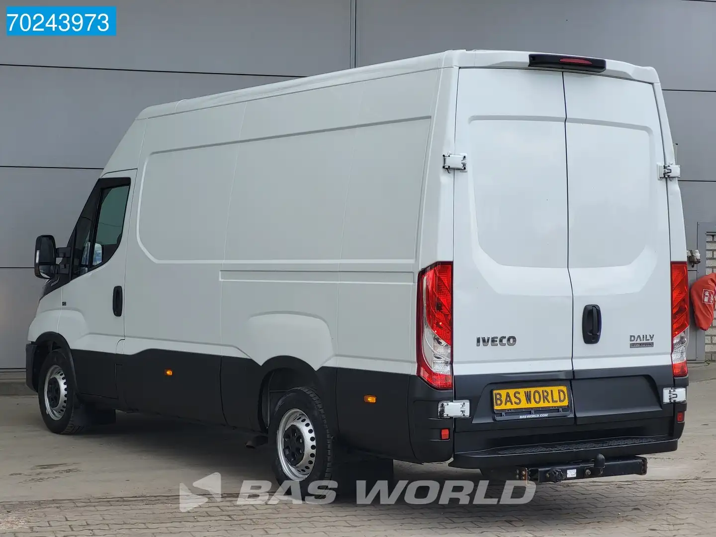 Iveco Daily 35S14 Automaat Nwe model 3500kg trekhaak Standkach Wit - 2
