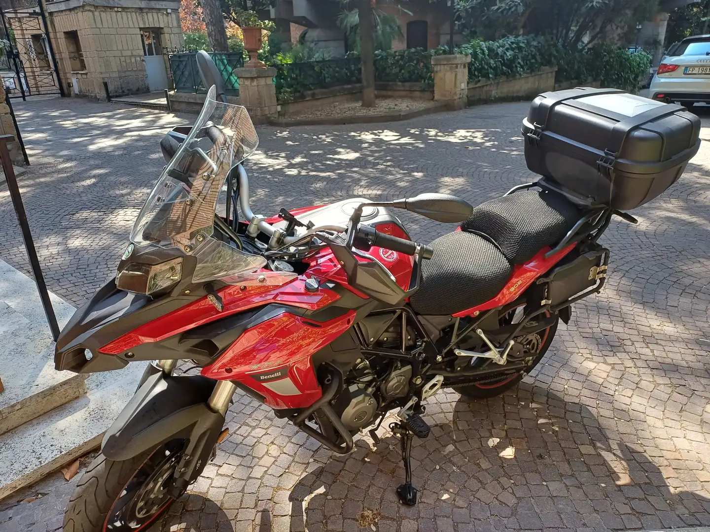 Benelli TRK 502 Stradale Rosso - 1