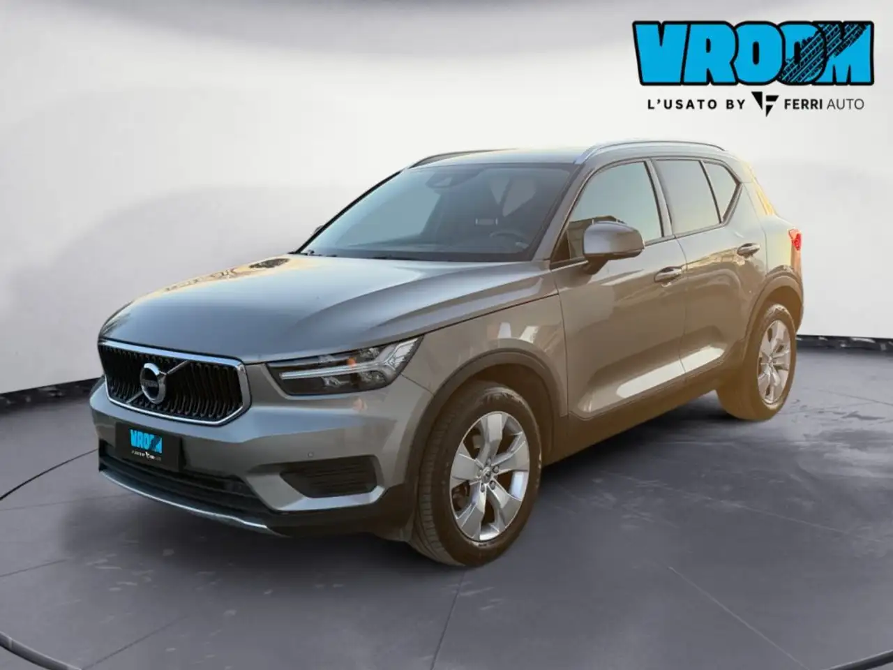 Volvo XC40 T2 Geartronic Momentum Pro N1