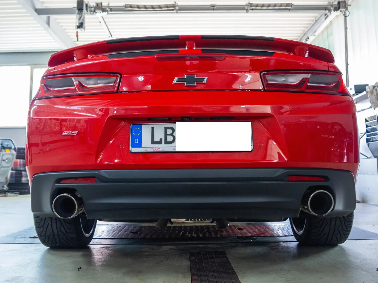 Chevrolet Camaro Camaro Coupe 6.2 V8 Aut. Rot - 2