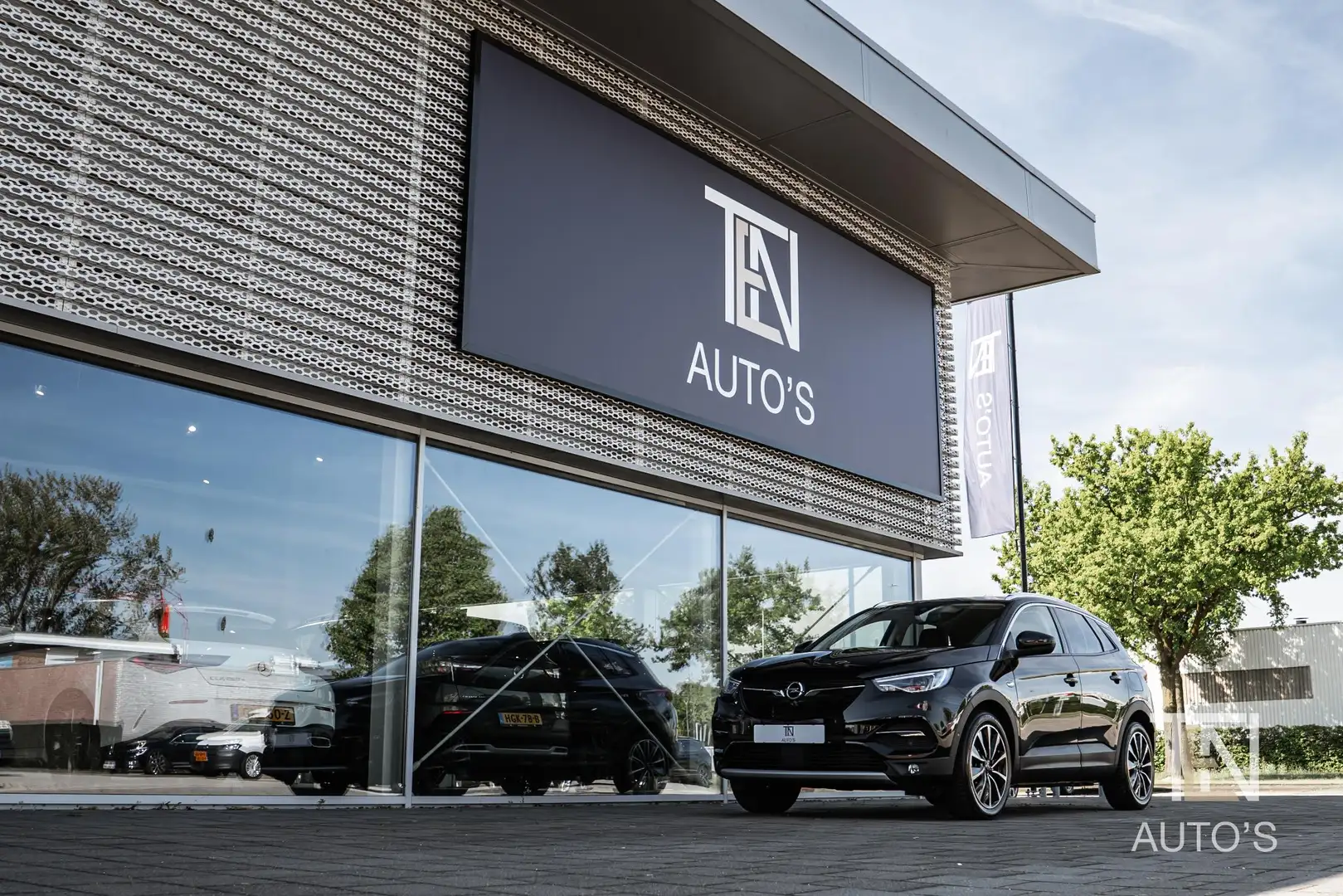 Opel Grandland X 1.6 Turbo Hybrid Ultimate | Keyless | Leder | Stoe Zwart - 1