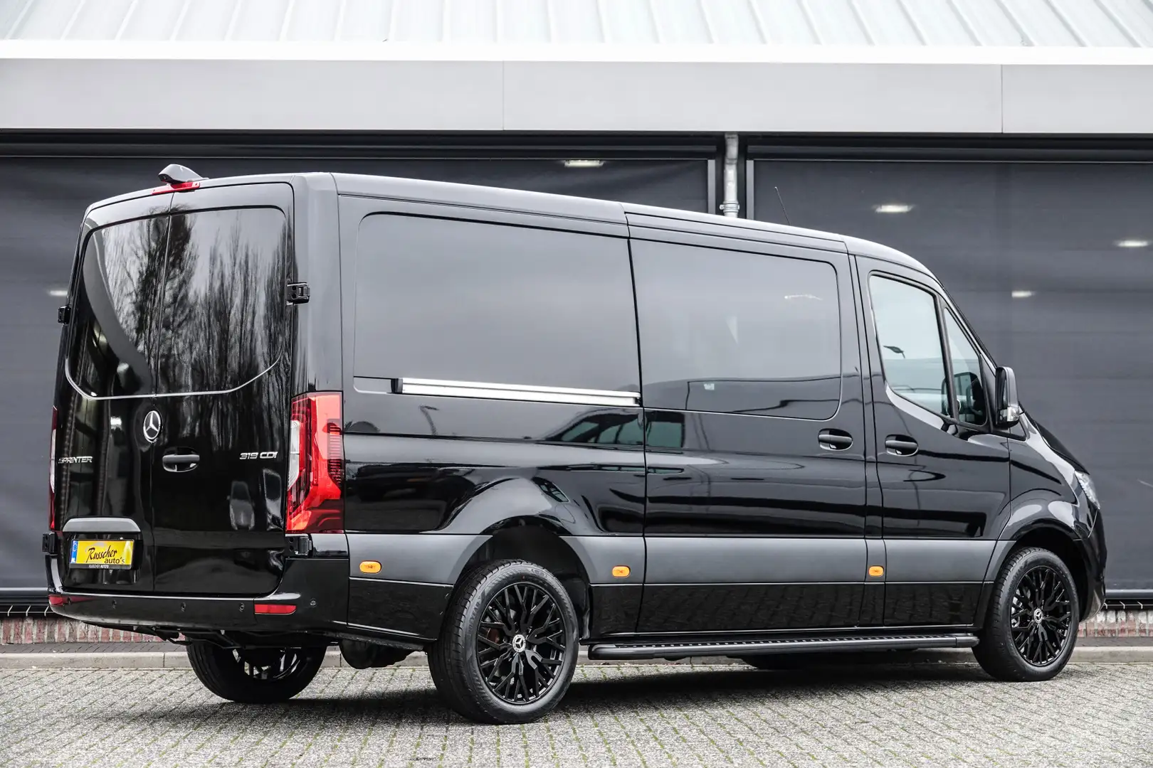Mercedes-Benz Sprinter L2H1 DC 319Cdi 190Pk 9G-tronic | RWD | 2xSchuifdeu Negro - 2