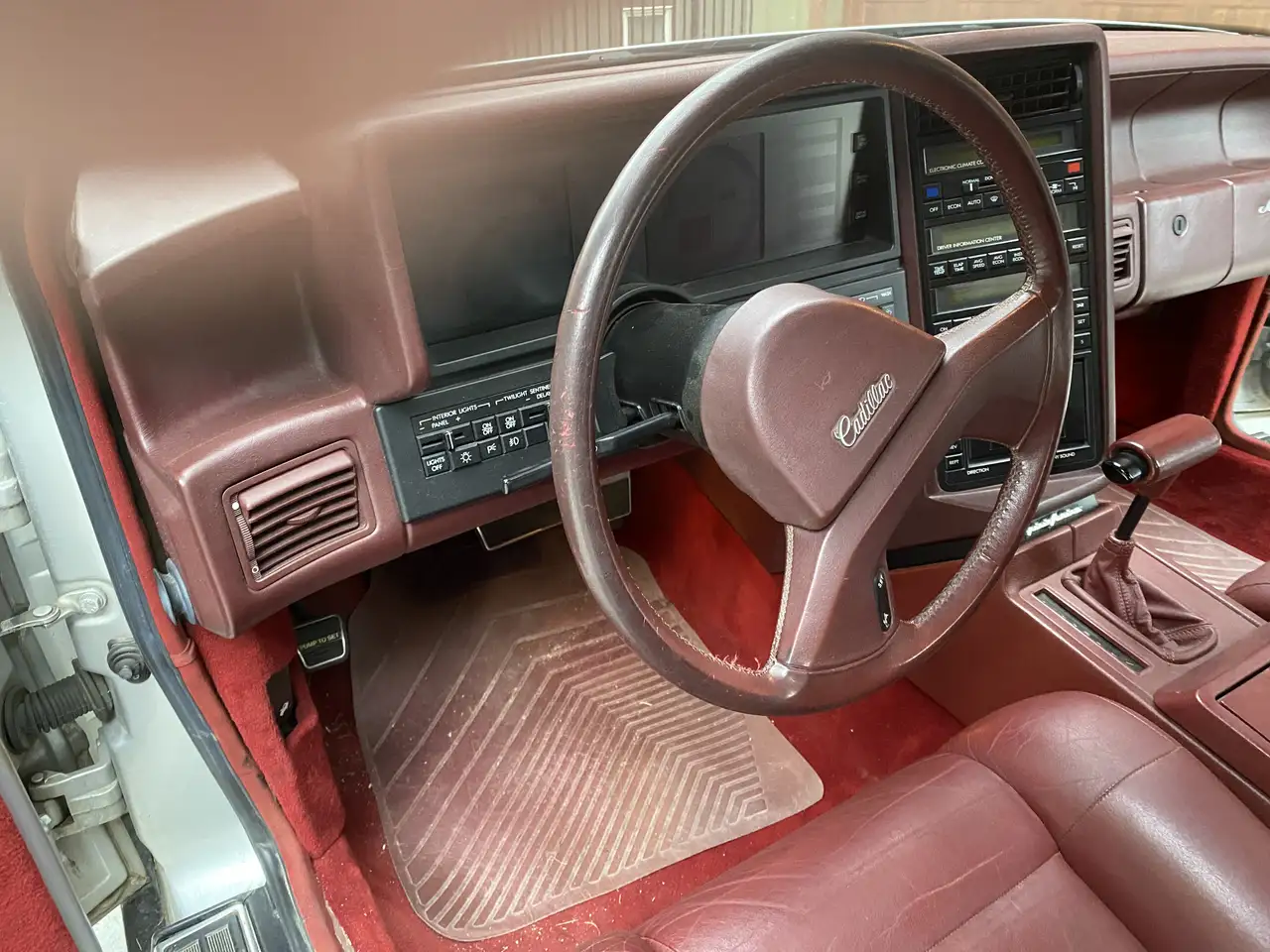 Cadillac Allante снимка Cadillac Allante