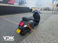 Vespa GTS 300 Zwart - thumbnail 4