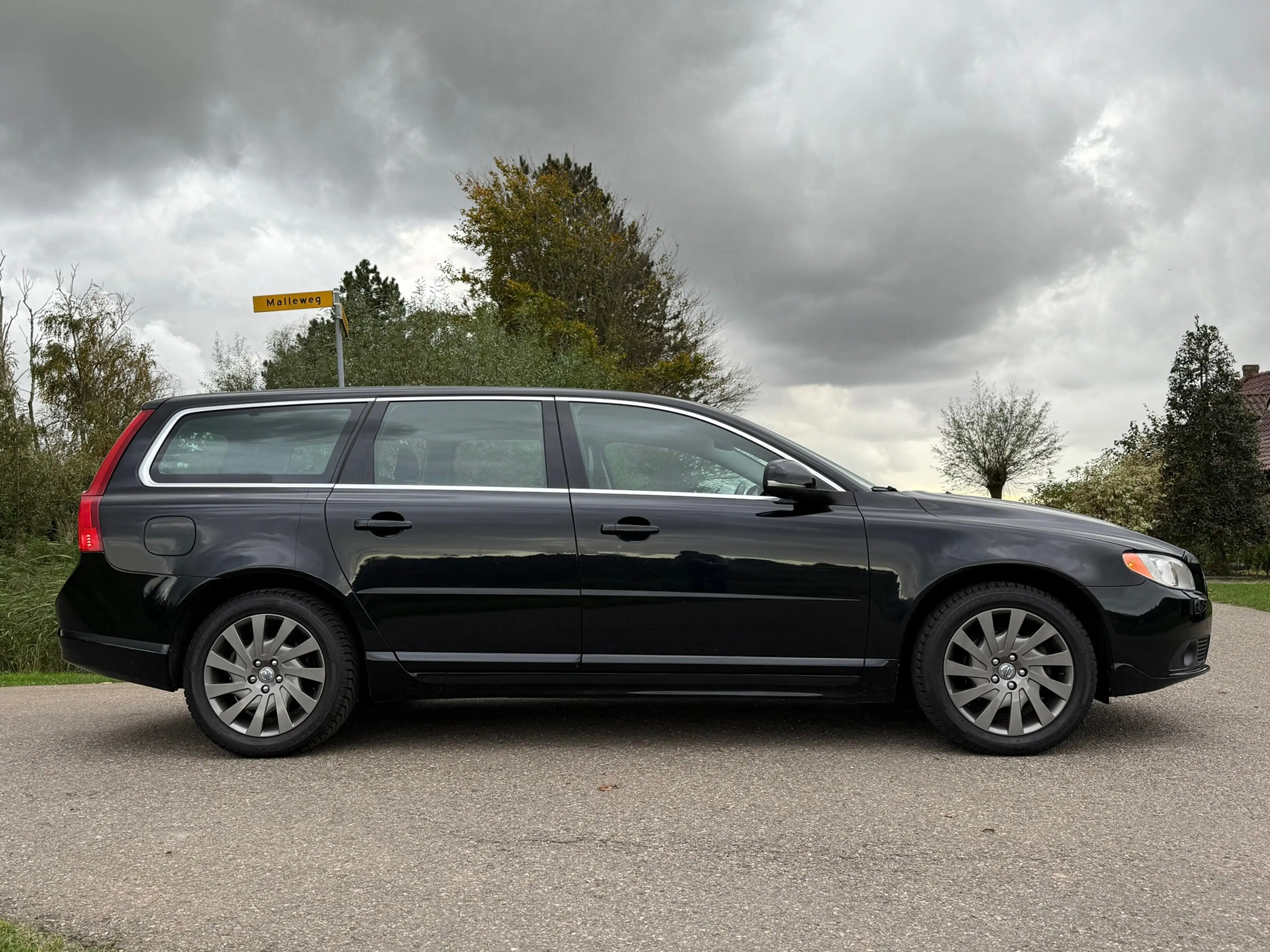 Volvo V70 1.6 T4 Limited Edition Automaat / Leder / Navi / 1 — photo 10