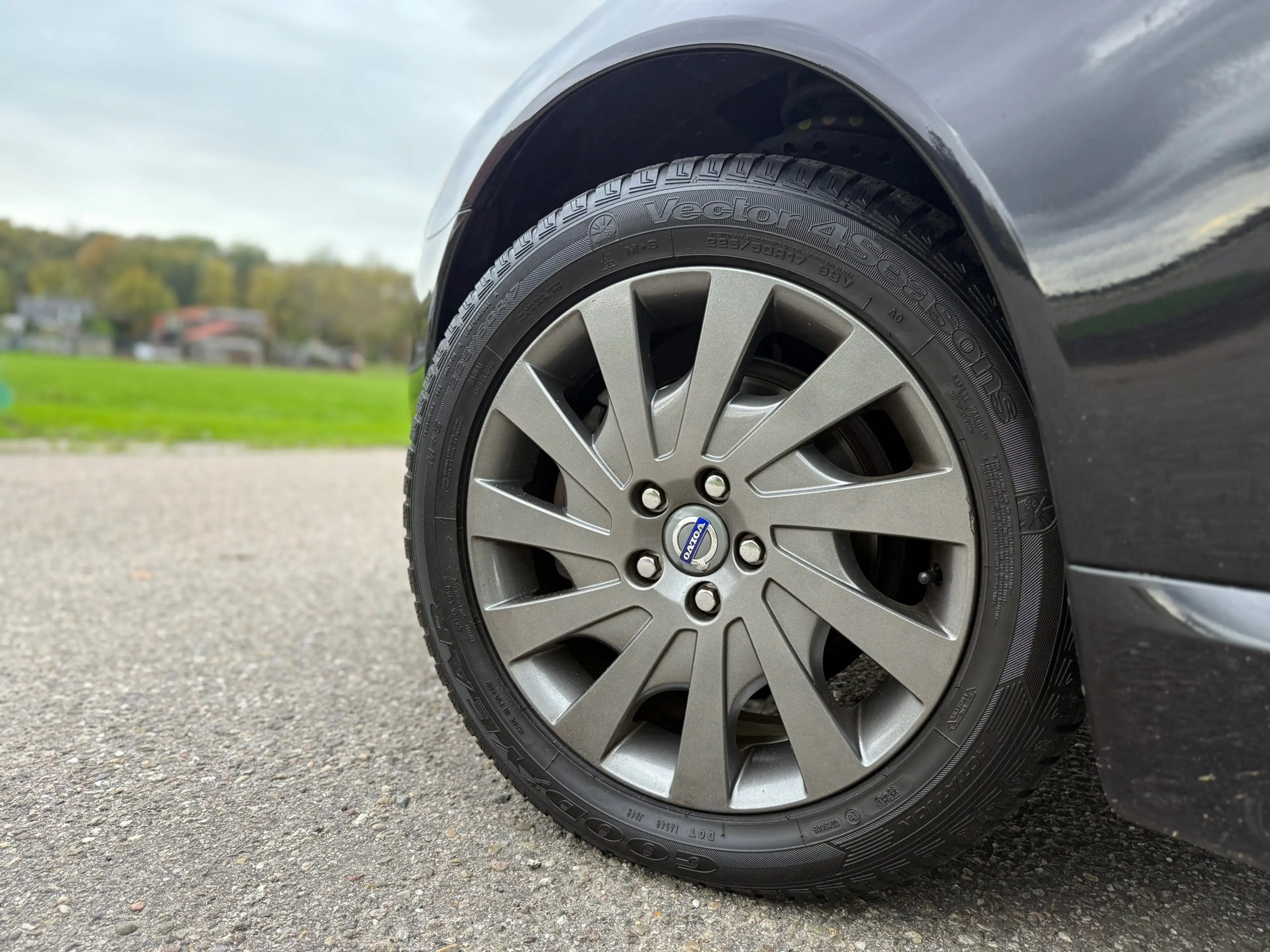 Volvo V70 1.6 T4 Limited Edition Automaat / Leder / Navi / 1 — photo 33