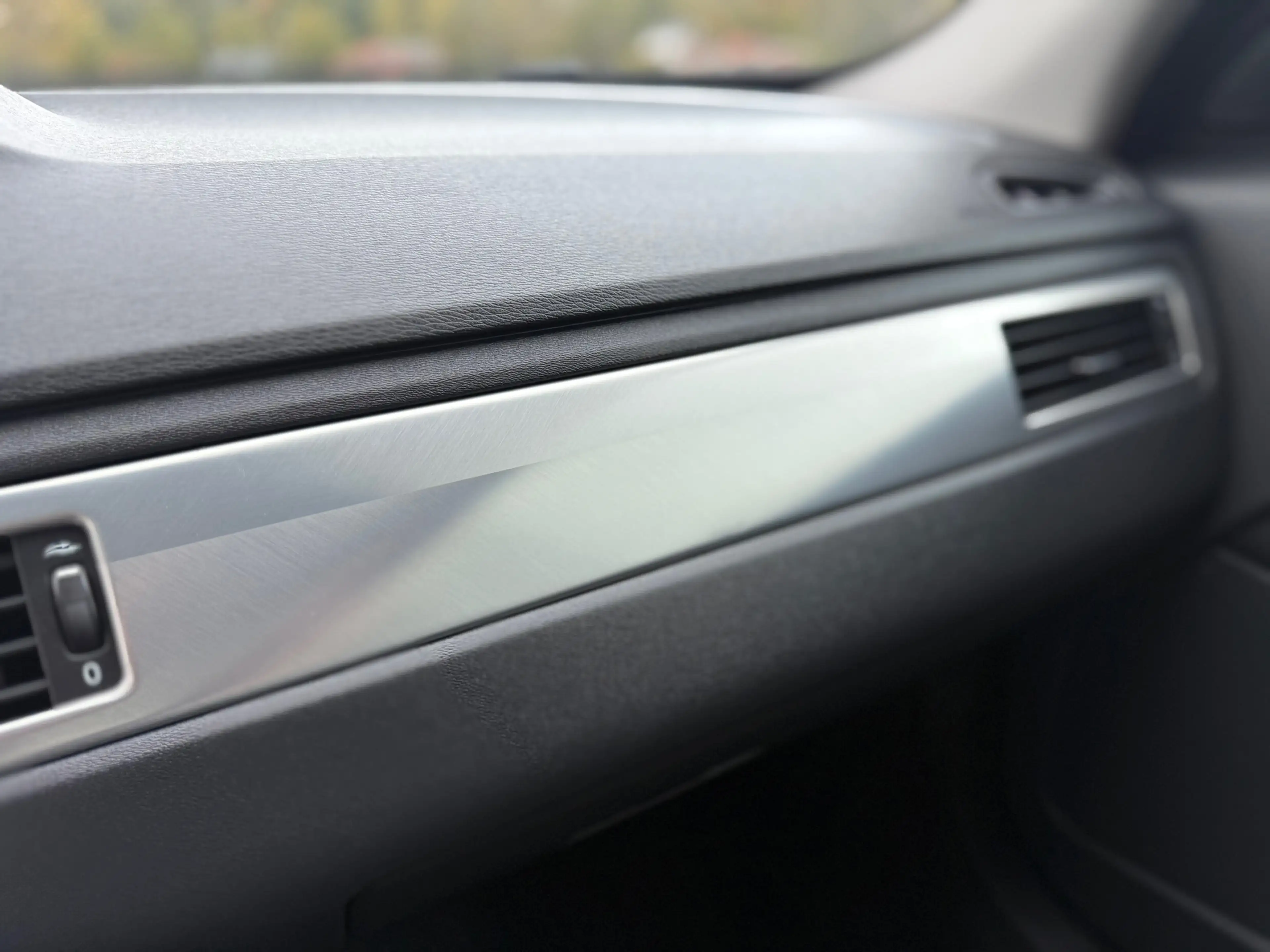 Volvo V70 1.6 T4 Limited Edition Automaat / Leder / Navi / 1 — photo 20