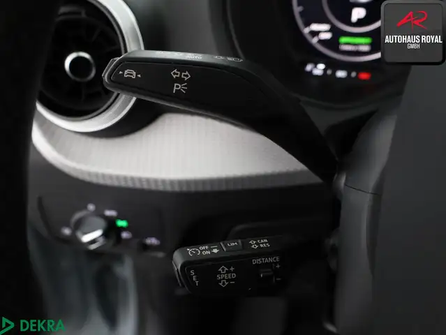 Audi Q2 view 15