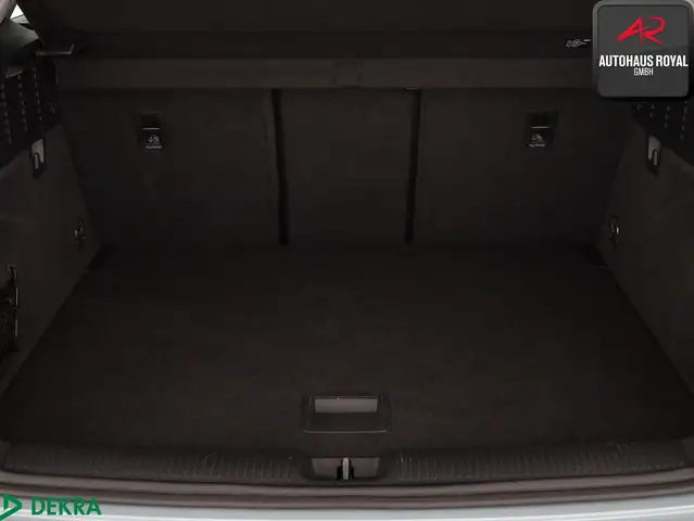 Audi Q2 view 13