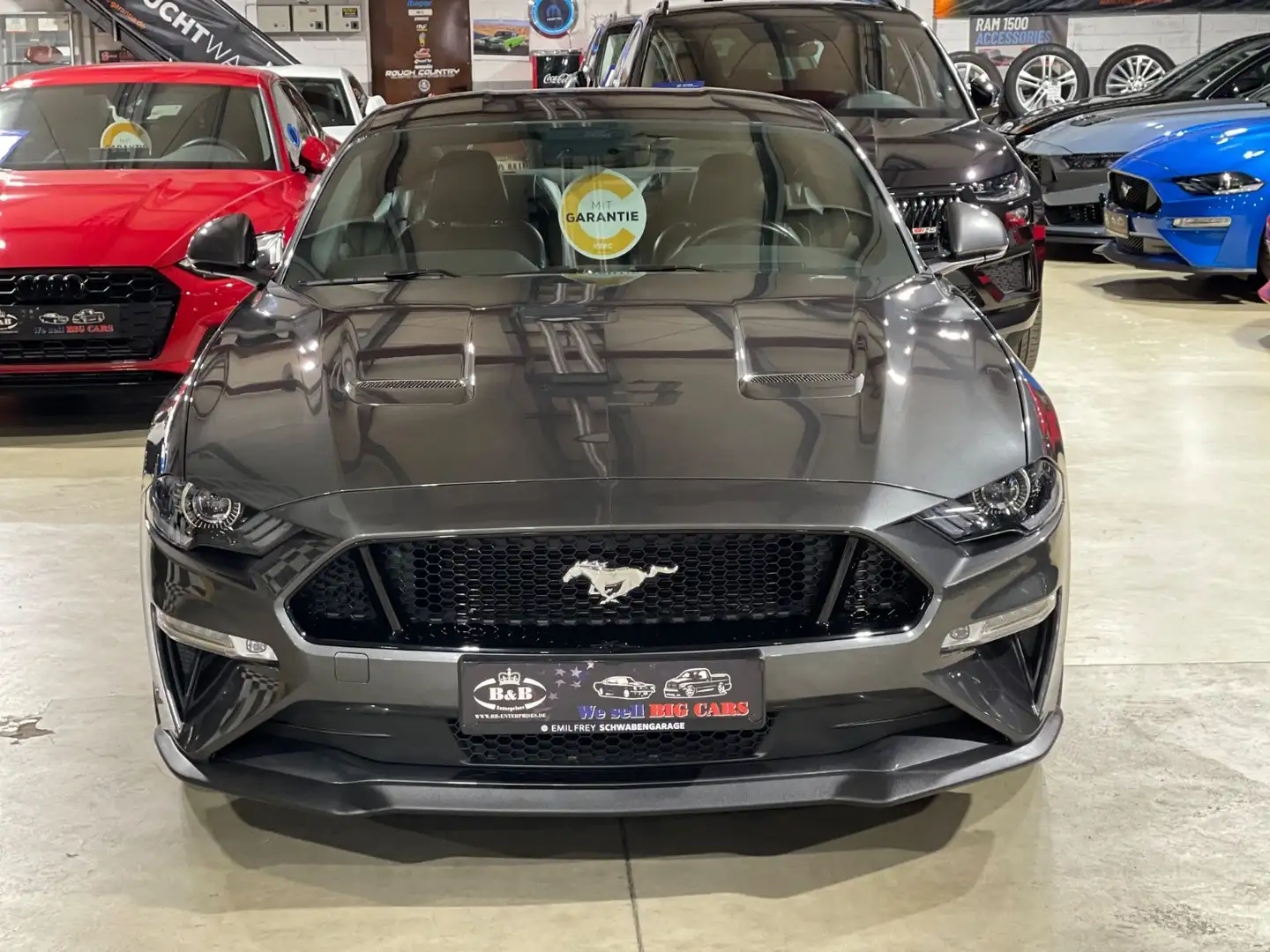 Ford Mustang V8+UNFALLFREI+1 HAND+SHZ+S-BELÜFTUNG+1J.GARANTIE Grau - 2