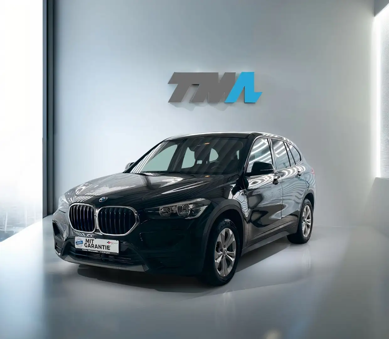 BMW X1 xD25e Hi-Fi DriveAssist. Parkassist. Navi Noir - 1