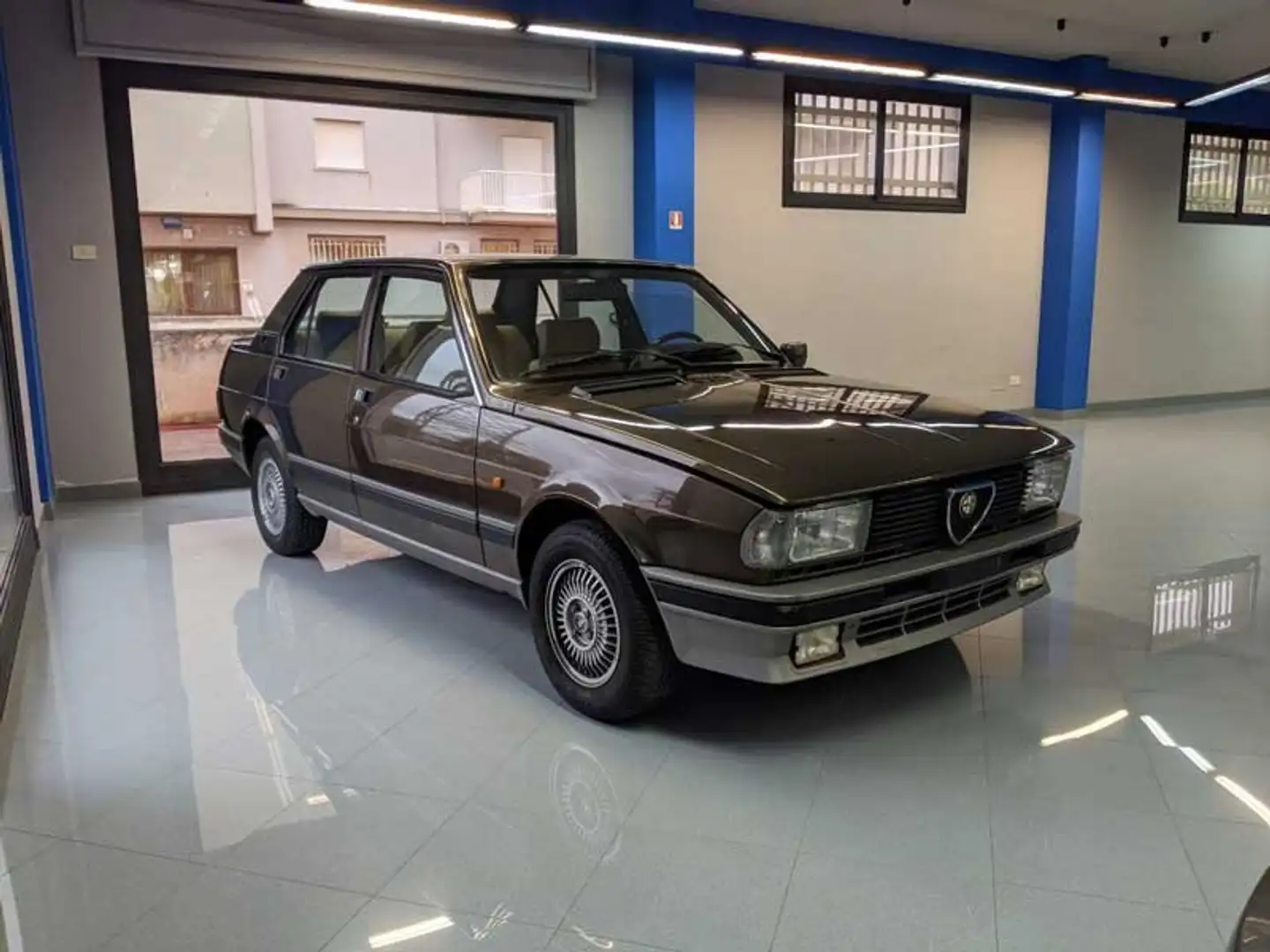 Alfa Romeo Giulietta 1.6 injection Marrone - 1