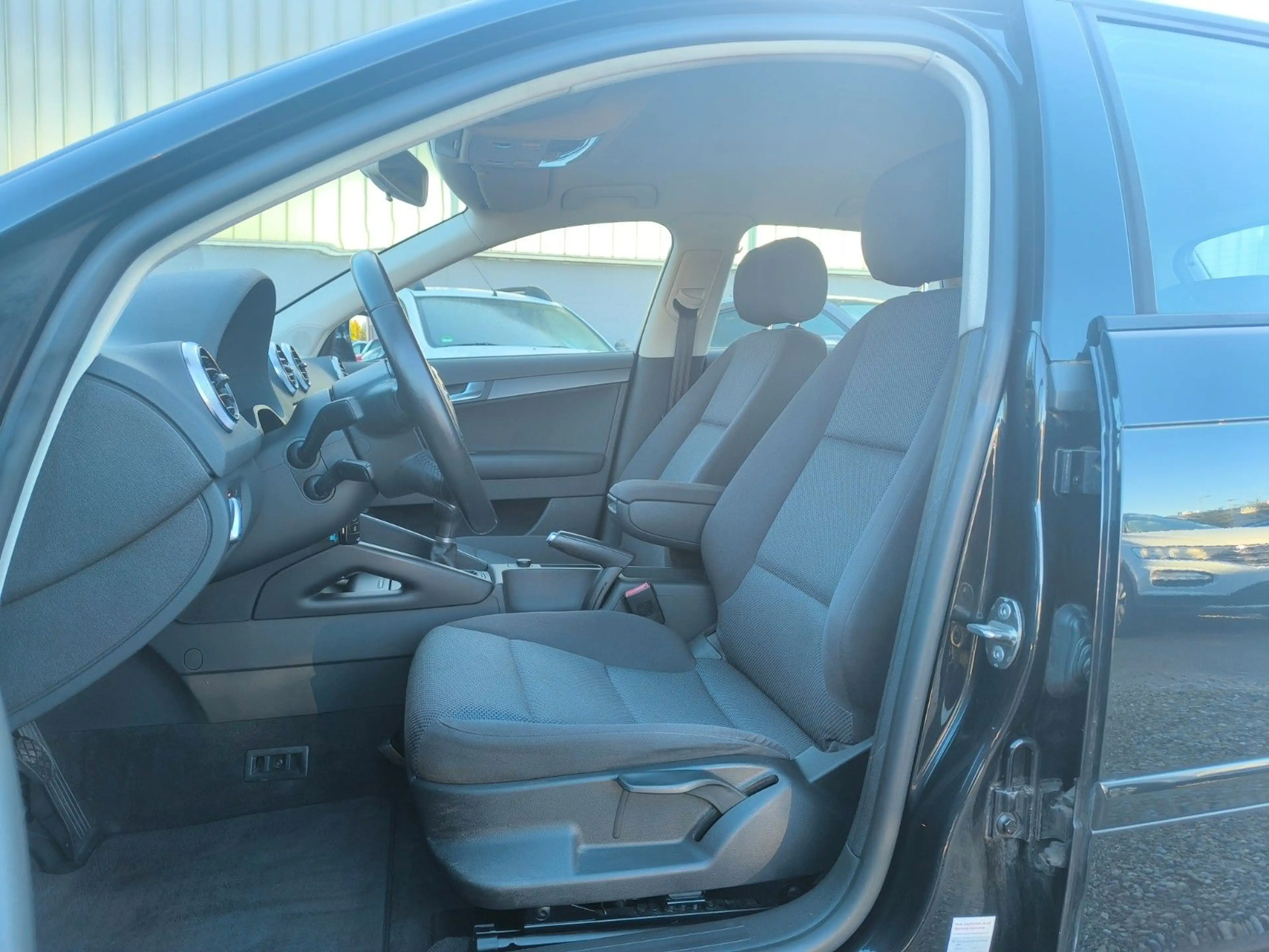 Audi A3 SB Attraction Sthz°Klima°Temp.°Bi-Xenon°El.Fe — photo 7