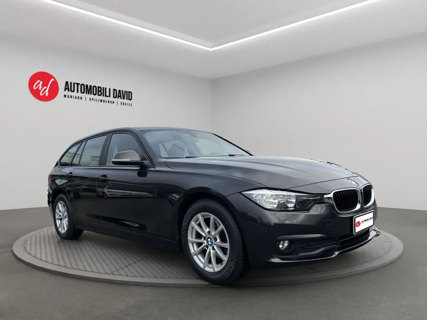 BMW 316 d Touring Business Advantage aut. Gris - 2