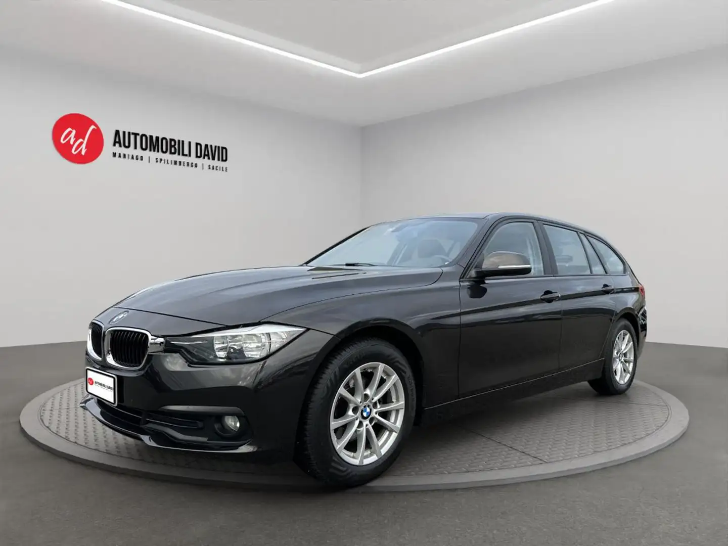 BMW 316 d Touring Business Advantage aut. Gris - 1
