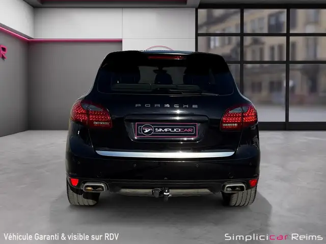 Porsche Cayenne view 6