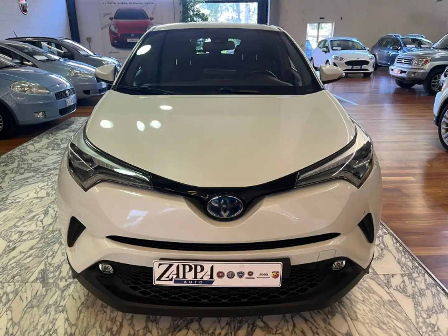 Toyota C-HR 1.8 Hybrid E-CVT Lounge Blanc - 2