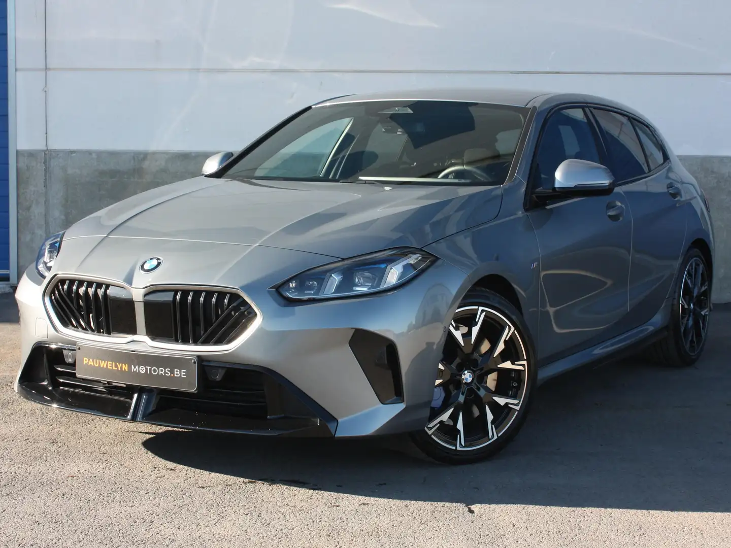 BMW 120 120iA M-pakket/ HUD/ DriveAssist/ ParkAssist/ Keyl Gris - 1