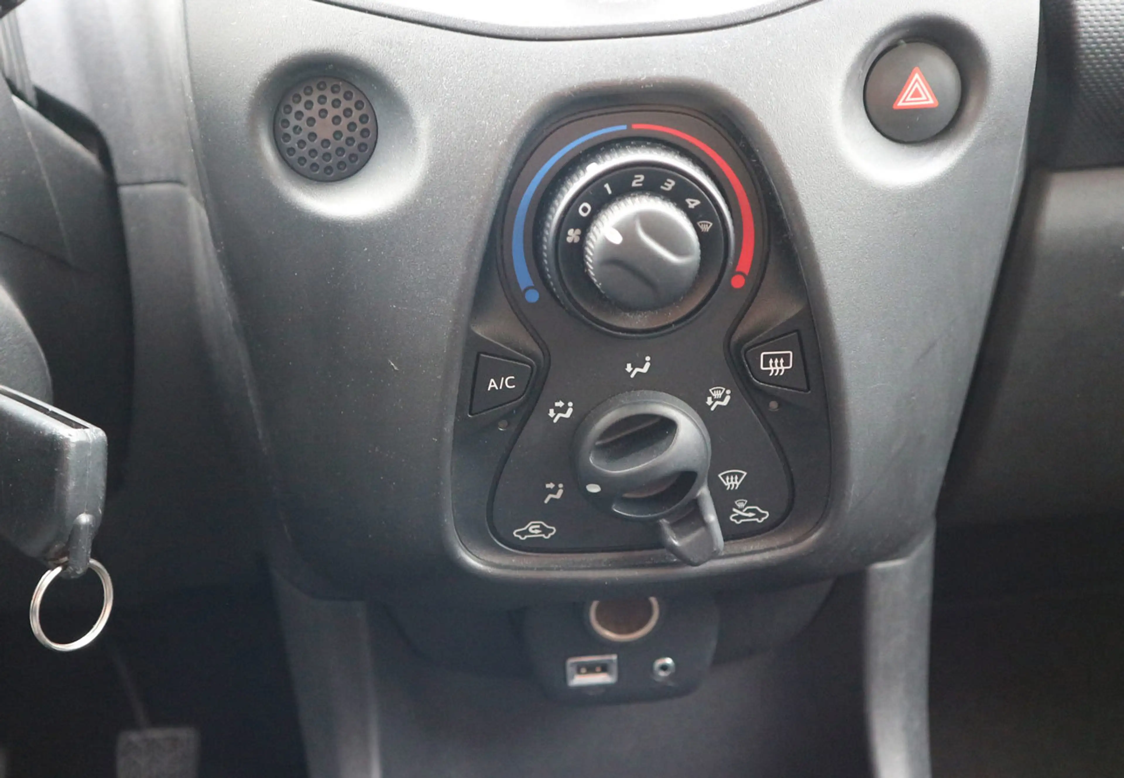 Toyota Aygo 1.0 VVT-i 5-deurs Airco Nieuwe APK — photo 16