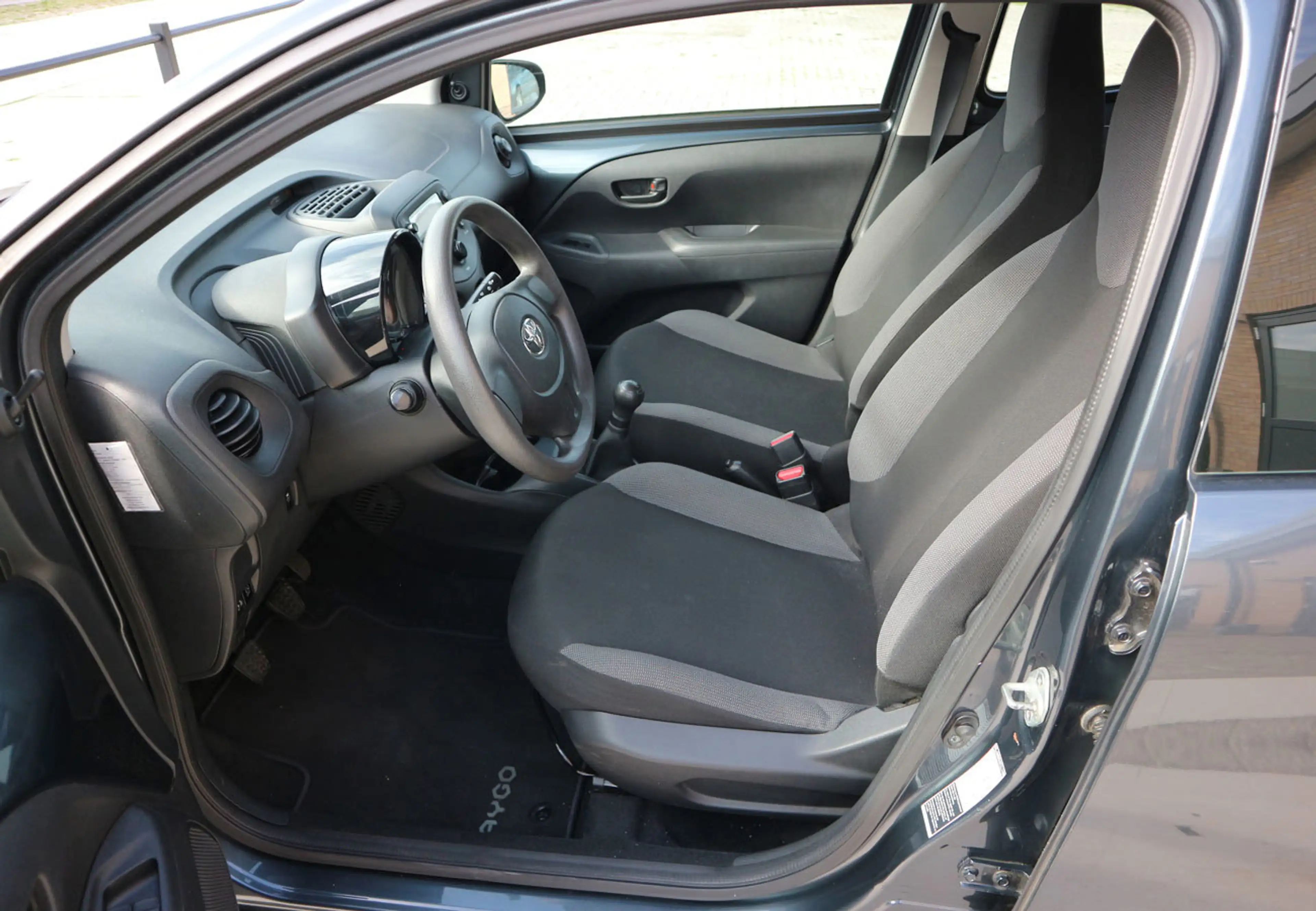 Toyota Aygo 1.0 VVT-i 5-deurs Airco Nieuwe APK — photo 13