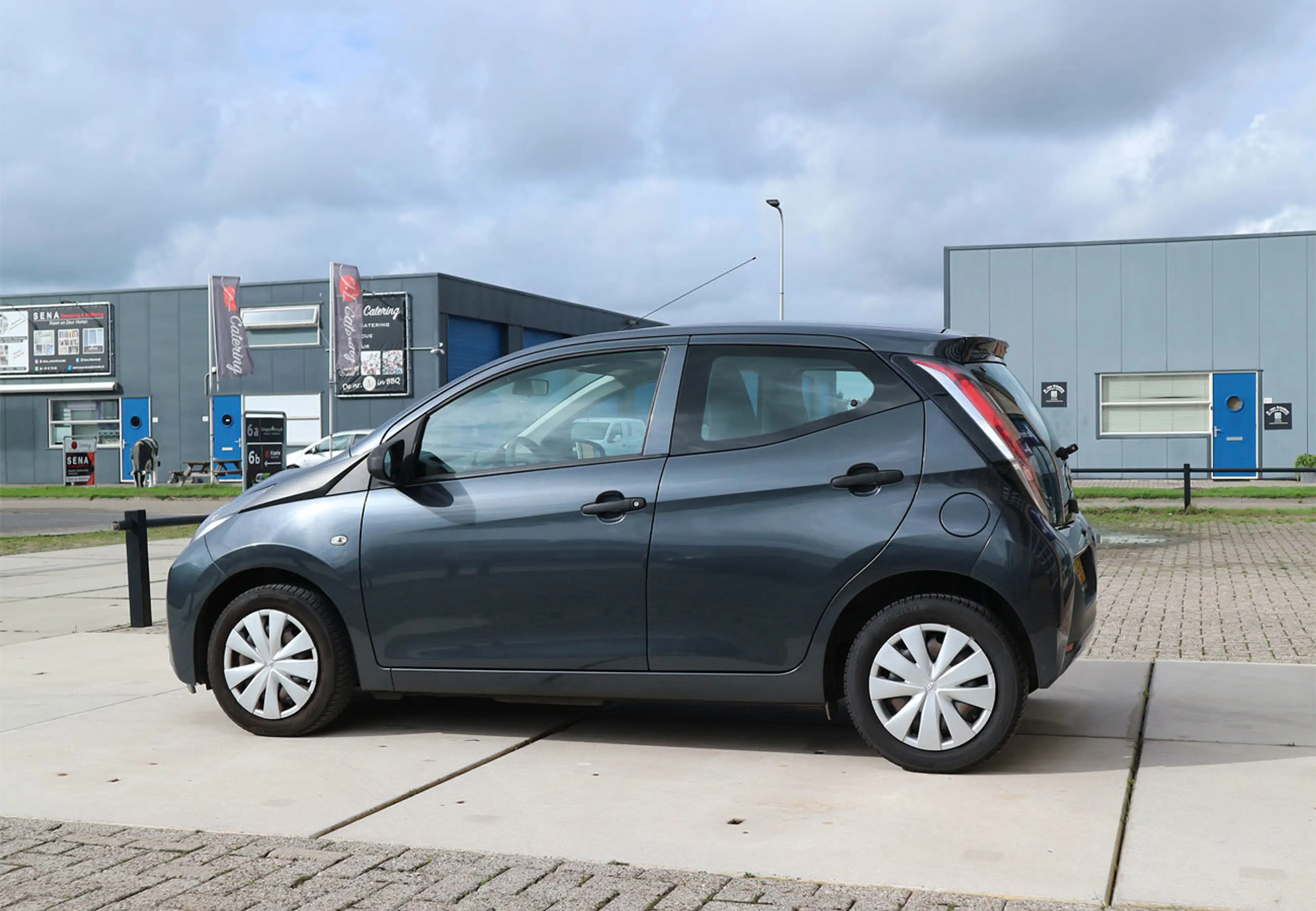 Toyota Aygo 1.0 VVT-i 5-deurs Airco Nieuwe APK — photo 11