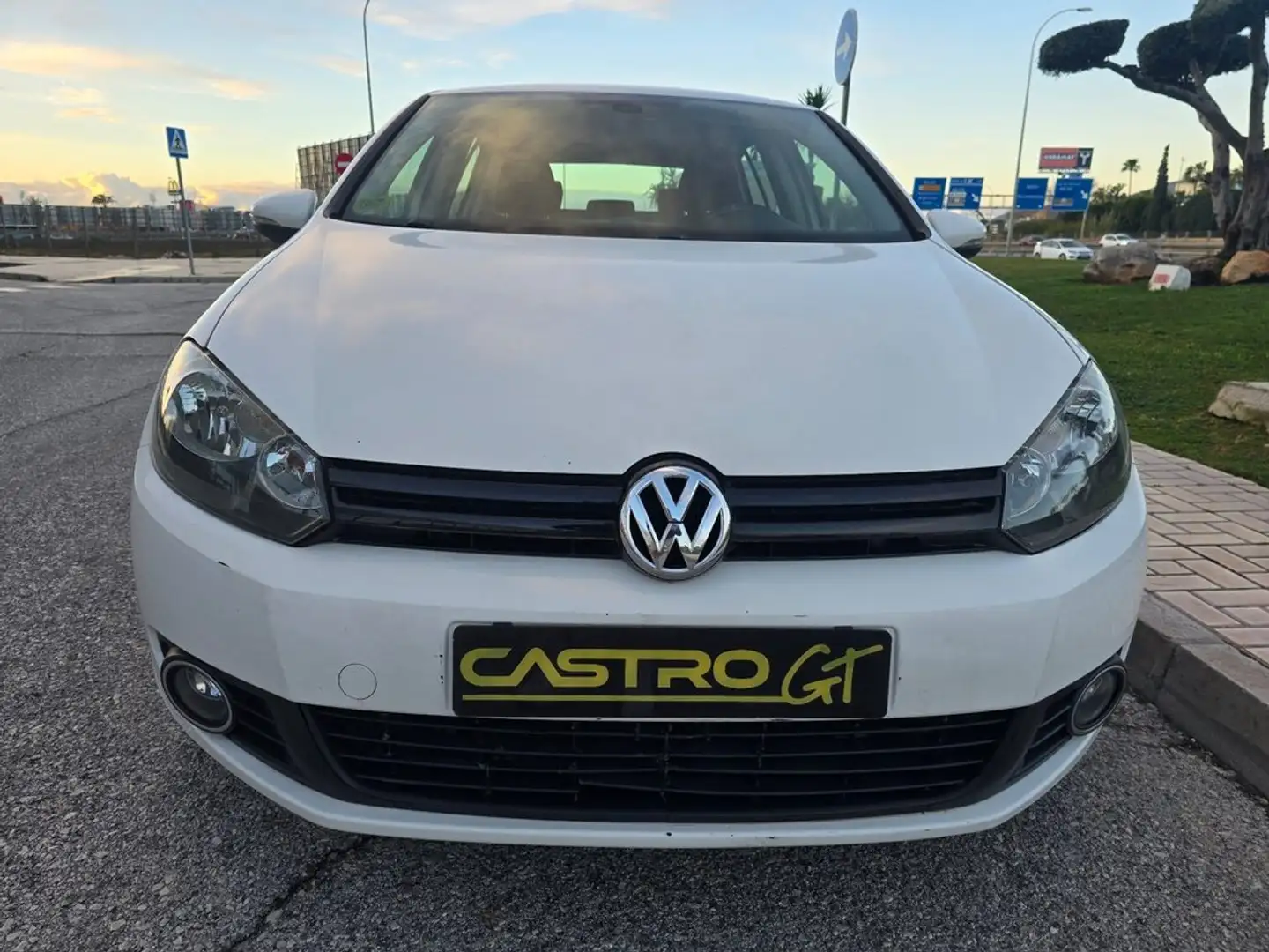 Volkswagen Golf 1.6 TDI 105 Advance BlueMotion Tech Blanco - 2