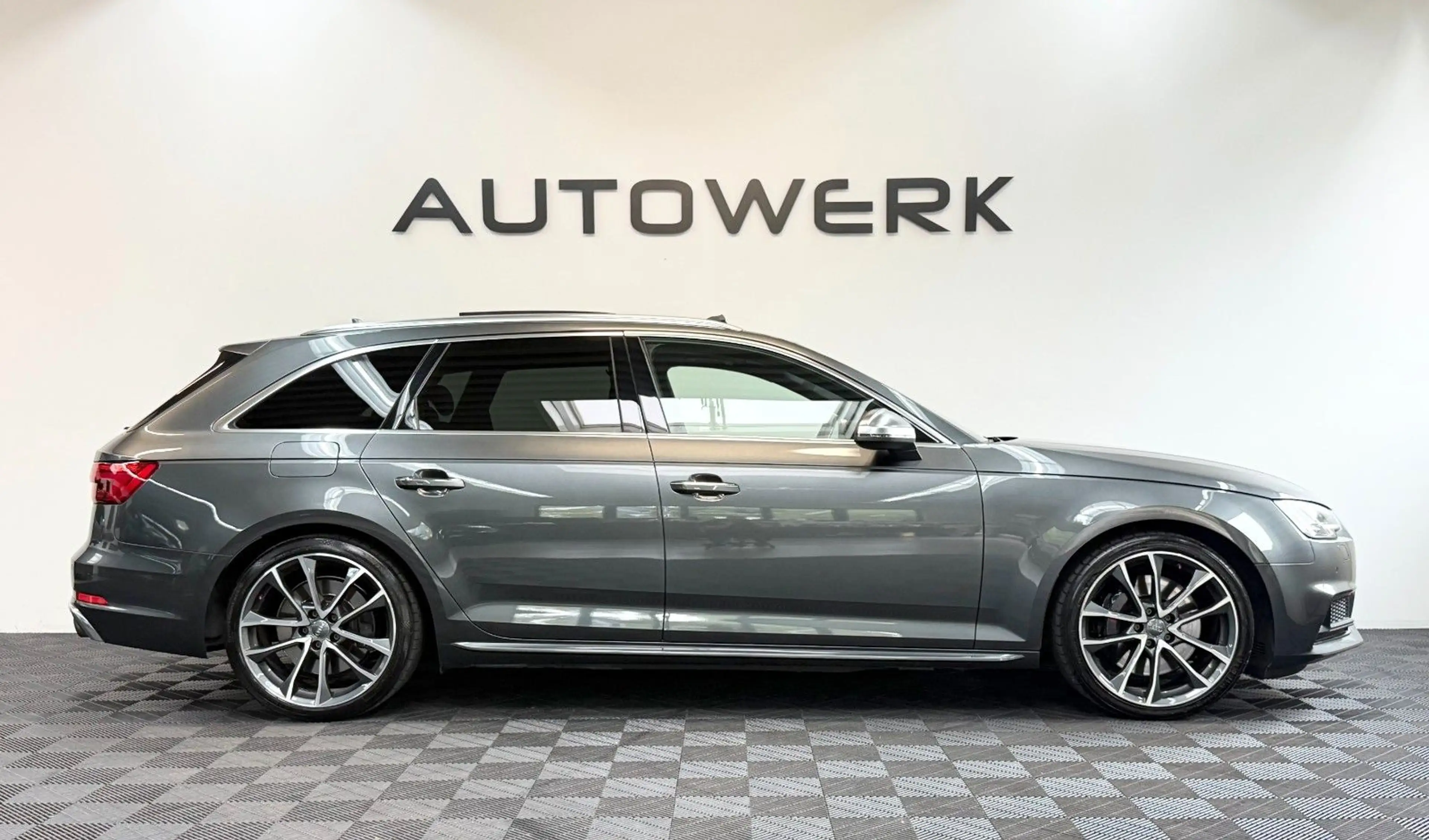 Audi S4 Avant 3.0 TFSI*Quattro*AHK*STANDHEIZUNG*PANO* — photo 3
